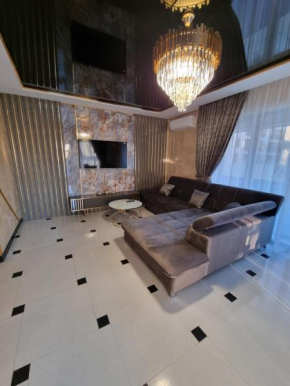 Myriam Luxury